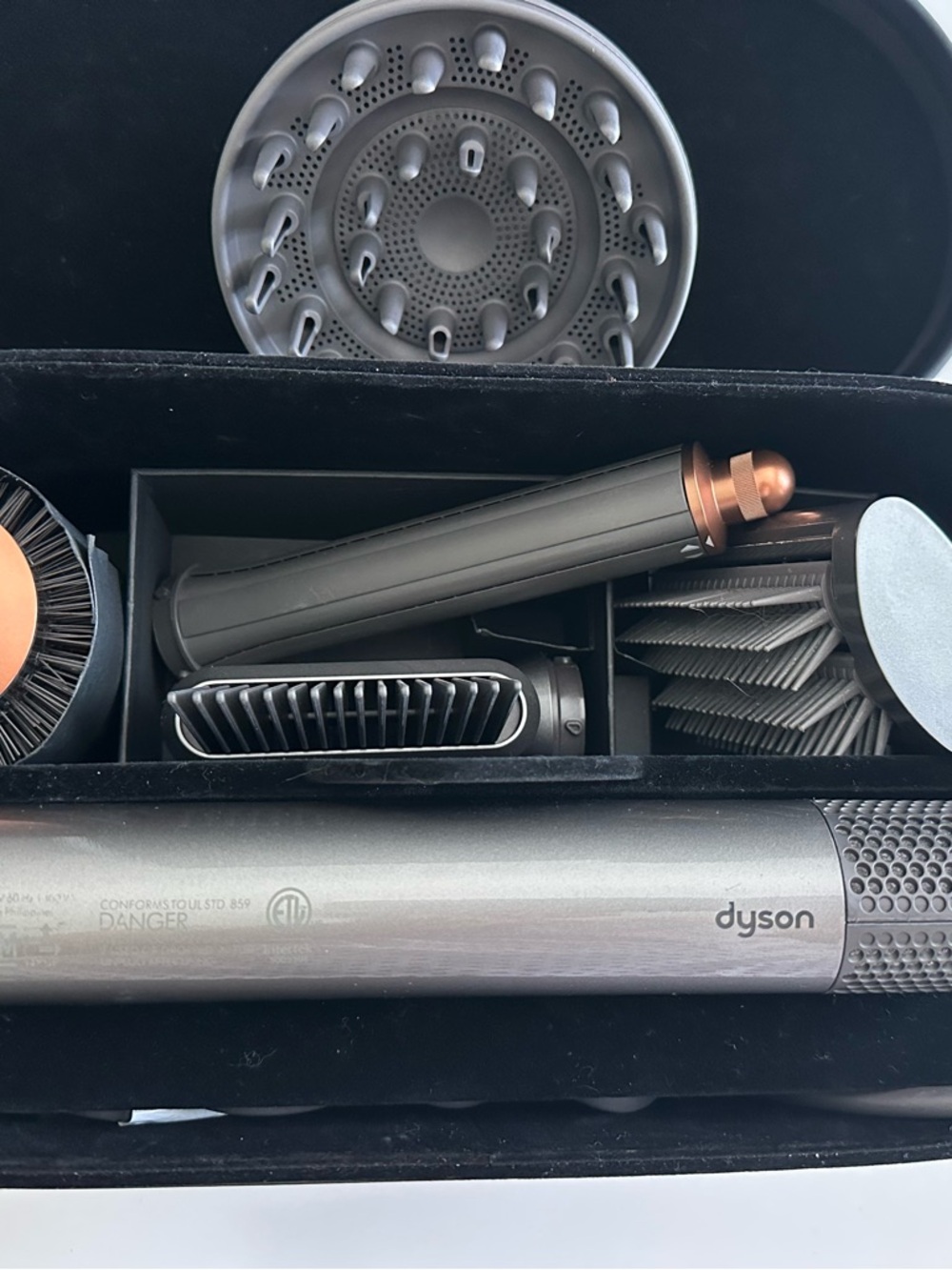 Dyson Airwrap Complete Long with storage case - Picture 3 of 7